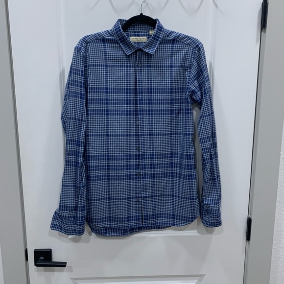 2 Burberry Mens Dress Shirts Button Ups Plaid Blue & White Medium Bundle - Picture 3 of 16